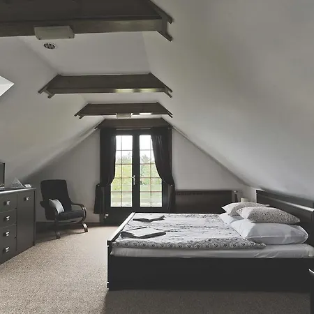 Dworek Tuszkowka W Kaputach B&B