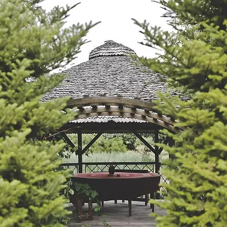 Dworek Tuszkowka W Kaputach B&B 3*
