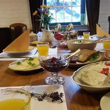 Dworek Tuszkowka W Kaputach B&B