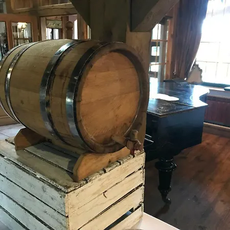 Dworek Tuszkowka W Kaputach B&B